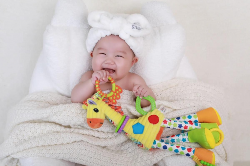 台山宝宝眼眶发红